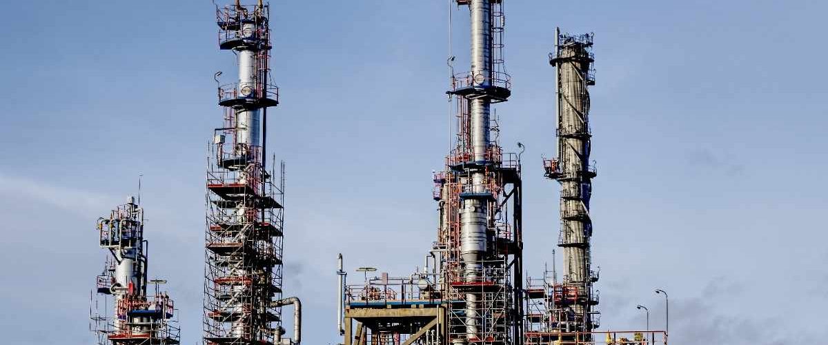 modern-factory-industrial-zone-blue-sky (1)